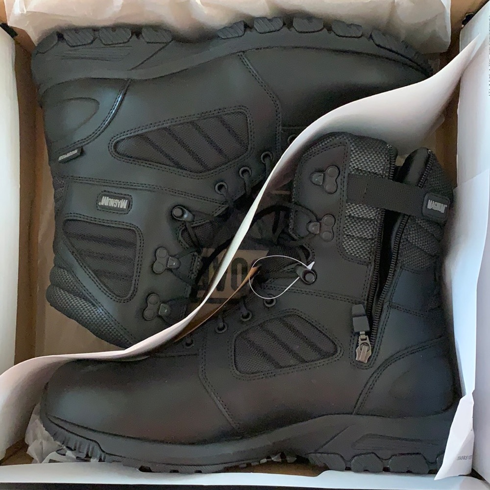 Magnum Work Boots NEW